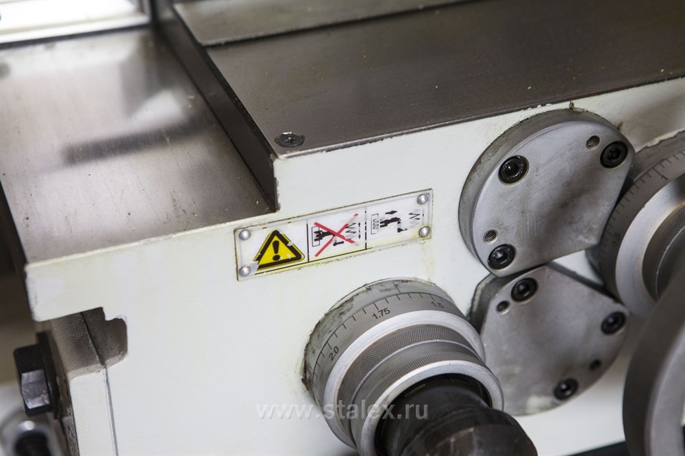 Фото 95 - Широкоуниверсальный фрезерный станок STALEX MUF150 Servo.