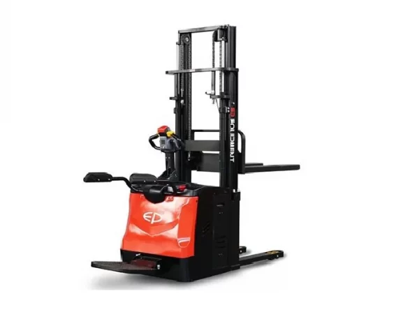Фото 89 - Штабелер электрический самоходный EP Equipment ES16-RS PROFESSIONAL (LI-ION, 3F550, с платформой и поручнями).